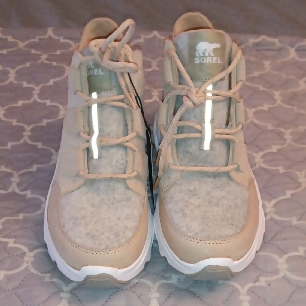 Sorel Women's Winter Boots - Beige and White